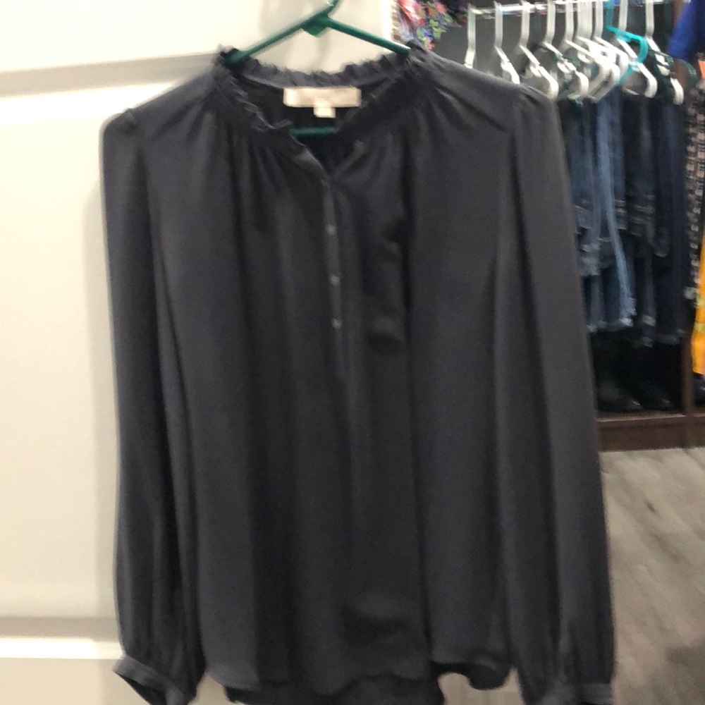 Grey top by Loft